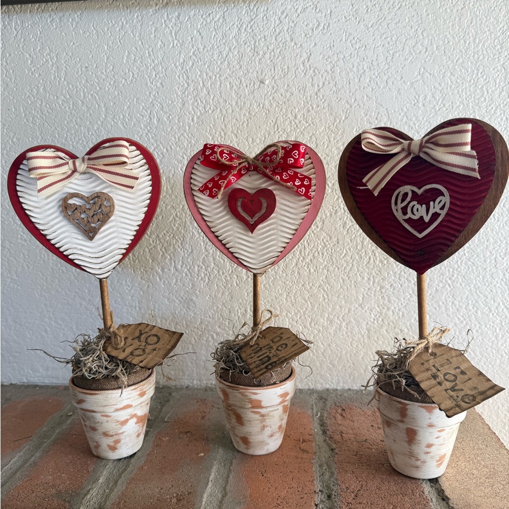 Handmade Heart Topiary Set - Picture 2 of 15
